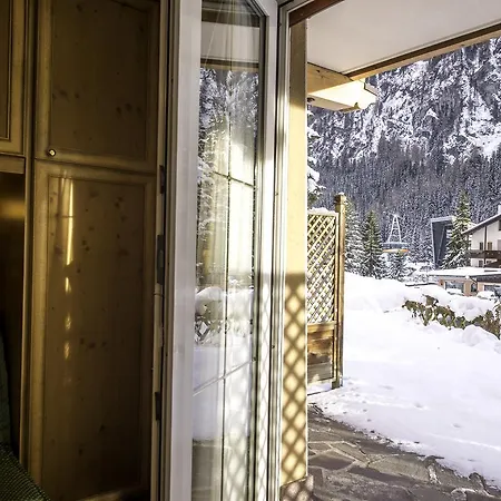 Ladina Appartamento Campitello di Fassa