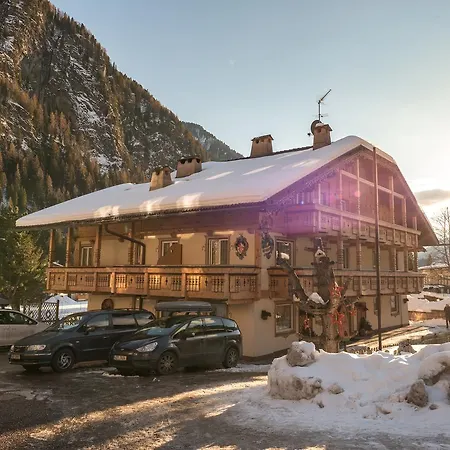 Ladina Appartamento Campitello di Fassa